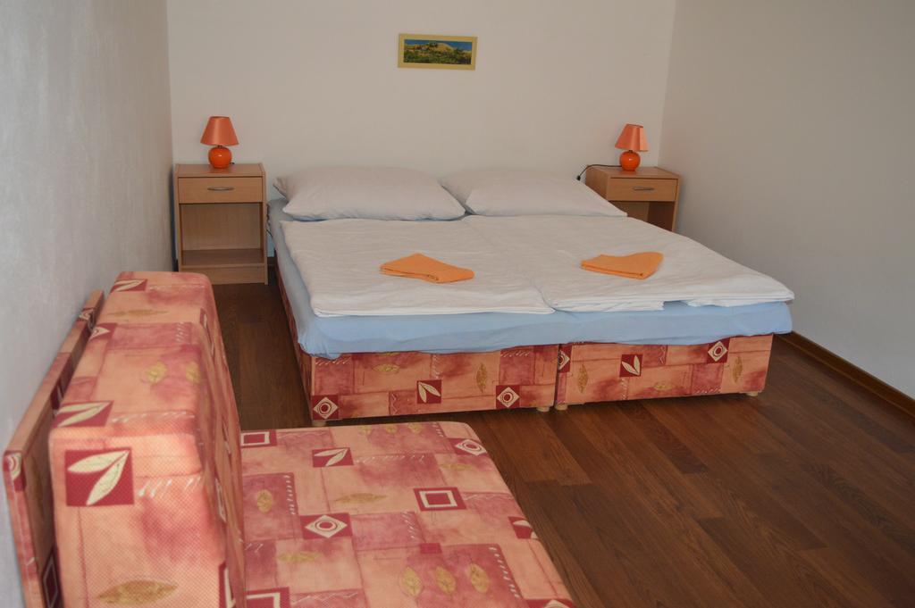 Penzion Adriana Hotel Rožňava Værelse billede