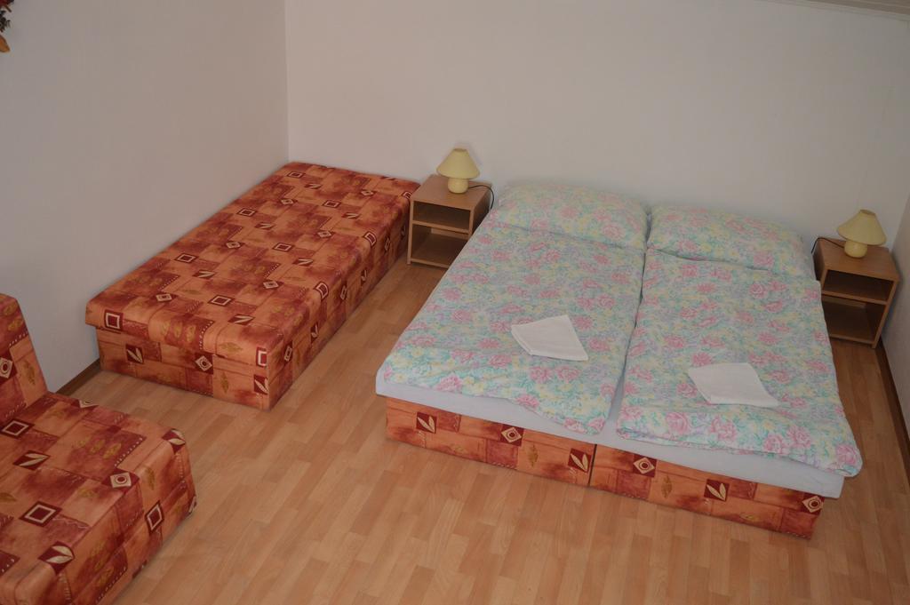 Penzion Adriana Hotel Rožňava Værelse billede